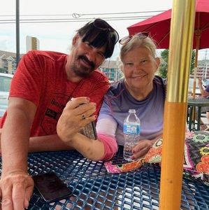 Meet your Posher, Robin